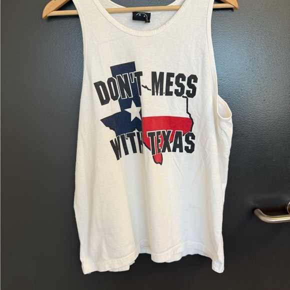 Maui and Sons VINTAGE L “Don’t mess with Texas” cotton White Tank - Picture 9 of 11